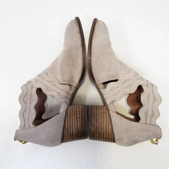 Seychelles All Together Tan Suede Ankle Boots 7.5 Scallop Trim Cutouts Back Zip - Picture 8 of 9